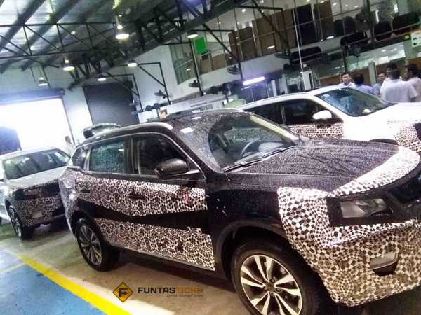 INTIP : Geely Boyue dengan celoreng penyamaran singgah di 